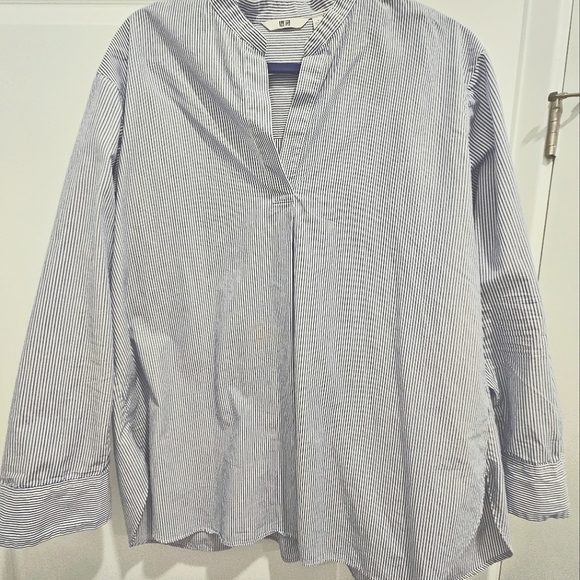 Uniqlo Extra Fine Cotton Striped Long Sleeve Shirt, Blue and White, M - Picture 1 of 2